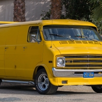 1977 DODGE CUSTOM VAN