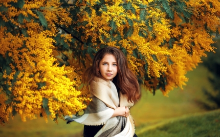 Little girl - yellow, girl, green, copil, child, flower, mimosa