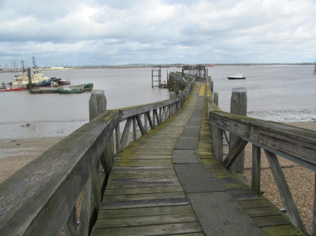 Wooden River Jetty - uk, kent, river, jettys, thames