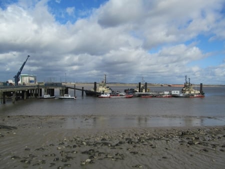 PLA Riverside Jetty - PLA, Gravesend, Thames, UK, Riverside, Kent