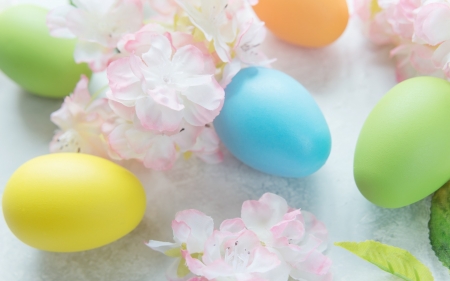 Spring Flowers & Easter Eggs