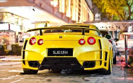 Nissan GTR Wide Body - nissan gtr, rear view, nissan gtr wide body, cars, yellow cars