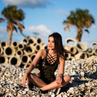 Model Posing on Seashells