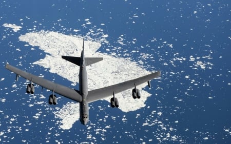 B52 - aircraft, fun, military, ocean, cool, B52