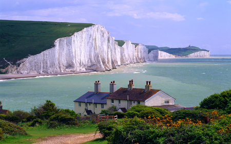 Seven Sisters in Sussex - nature, houses, water, sussex, mountains, sea