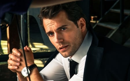 Henry Cavill - face, car, man, actor, henry cavill