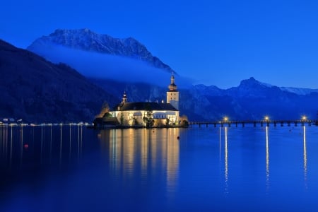 Traunsee Mountains House,Austria