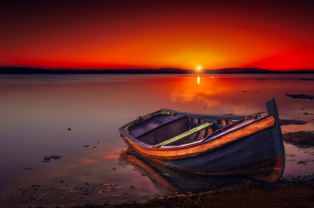 Boat at Sunset - nature, horizon, sky, twilight, shore, sunset, boat