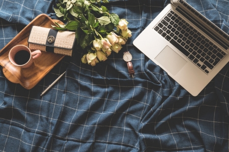 Breakfast in bed - drink, breakfast, laptop, photo