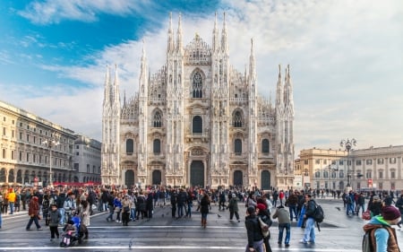 Cathedral in Milan, Italy - cathedral, Milan, architecture, Italy