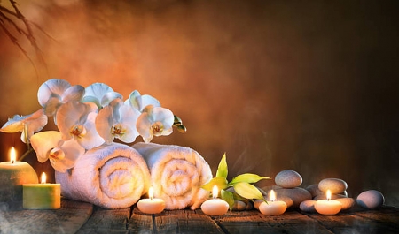 Spa treatment - Stones, Orchids, Candles, Towels