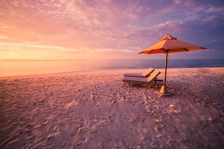 Holiday vacation - Island, Sand, Night, Umbrella, Beach