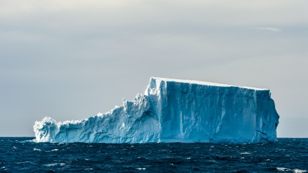 Ice Berg - ice berg, nature, ocean, cold, landscape, water, sea