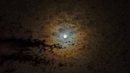 Moon - moon, cloud, eye, night, god, sky, luna