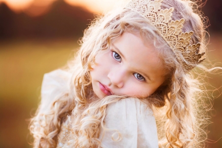 Little princess - face, princess, girl, crown, copil, child, little