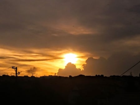 Beautiful sunset - sky, houses, cloudiness, sun