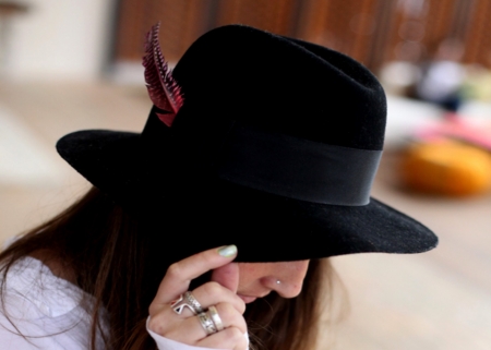 Painted Feather Fedora - Woman, Female, Rings, Model, Fedora, Feather, Hats