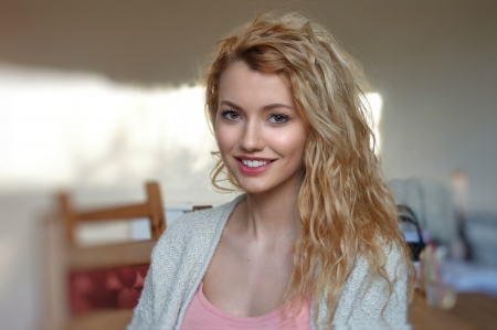 Unknown Model - beautiful, curly hair, blonde, Gorgeous, smile, woman, model, cute, wallpaper