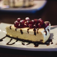 Baked Cheesecake Berries Cake