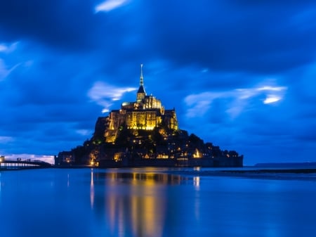 Reflecting Castle - clouds, nature, island, sea, reflection, castle, sky