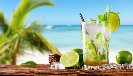 Mojito with ice and lime