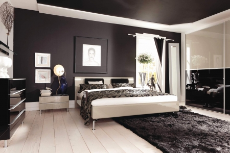 Black and White Decor