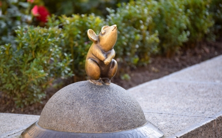 Mouse in Klaipeda, Lithuania - Lithuania, mouse, art, sculpture