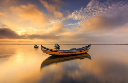 :-) - purtugal, water, summer, boat, sea, ria de aveiro, sunset, cloud, vara