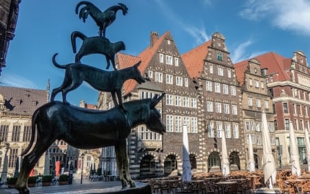 Town Musicians in Bremen - street, houses, sculpture, city, bremen, germany