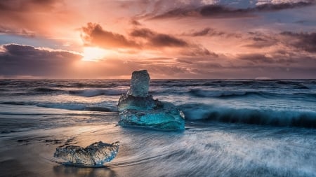 Floating Icebergs - clouds, water, lagoon, beach, sea, sunrise, iceberg, dawn, Iceland, ice, sky