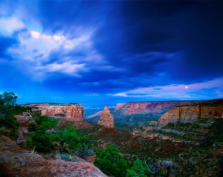 Distant Thunder, Utah - landscape scenery, raincloud, utah, cloudy sky