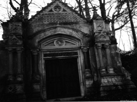 Spooky cemetery - halloween, ancient, scare, cemetry, architecture, horror, gothic, spooky