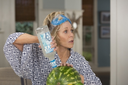 Grace & Frankie - funny, grace, grace and frankie, jane fonda