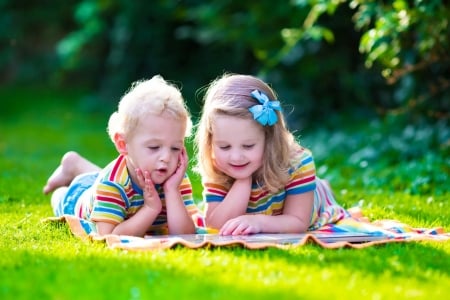 Little children - Garden, Girl, Look, Boy