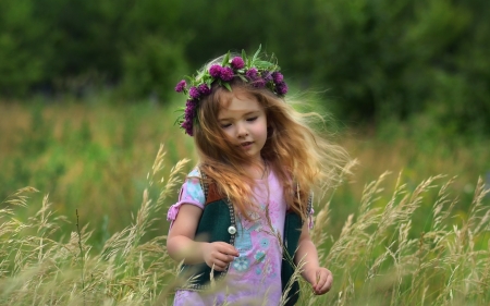 Little Girl - mood, child, wreath, girl