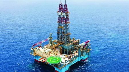 Maersk Oil Rig - oil, building, rig, industrial, maersk