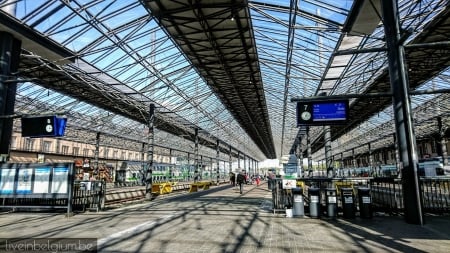 Helsinki Train Station - train, station, building, helsinki