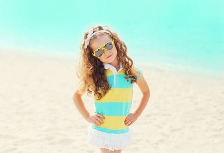 Little Girl - photograph, girl, glasses, dress