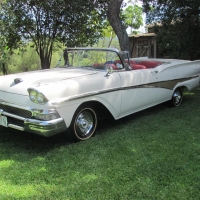 1958 Ford Fairlane 500 Skyliner