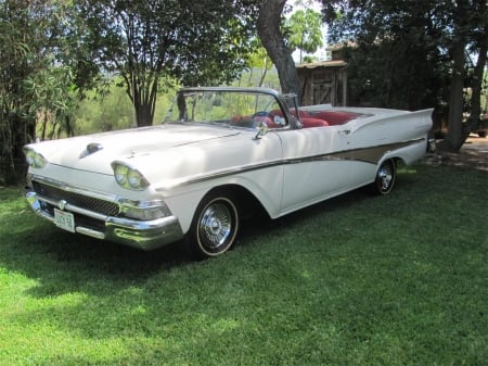 1958 Ford Fairlane 500 Skyliner - skyliner, car, old-timer, ford, convertible, fairlane 500