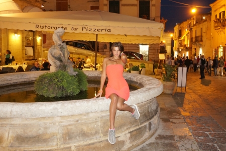 Maria Ryabushkina - dress, brunette, fountain, model