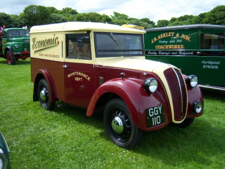 1941 moris z type 2 panelvan - car, british, panelvan, grass, morris