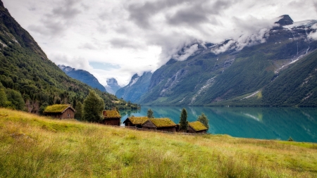 Cabins in the Mountains - building, lake, clouds, mountains, cabins, mist