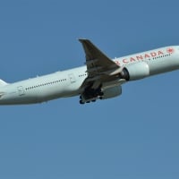 Air Canada Boeing 777-233 (LR)