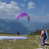 Paragliders at Start