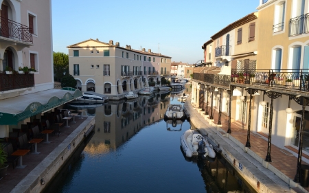 Port-Grimaud, France - france, town, houses, riviera, canal, boats