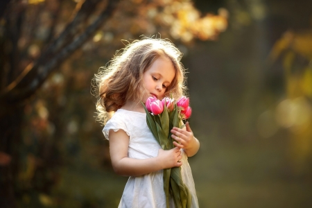 Little Girl - bouquet, flowers, girl, beautiful