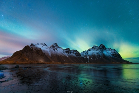 Northern lights - night, stars, iceland, mountain