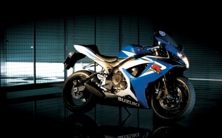 suzuki gsx r750 - suzuki, japanese, motorcycle, bike