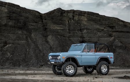 1973 Bronco - 2 door, classic, ford, blue